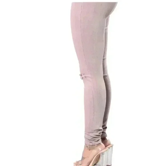 Fashion Nova High Waisted Pink Wash Skinny Jeans Stretchy Sexy Denim Size 9 - Picture 6 of 12